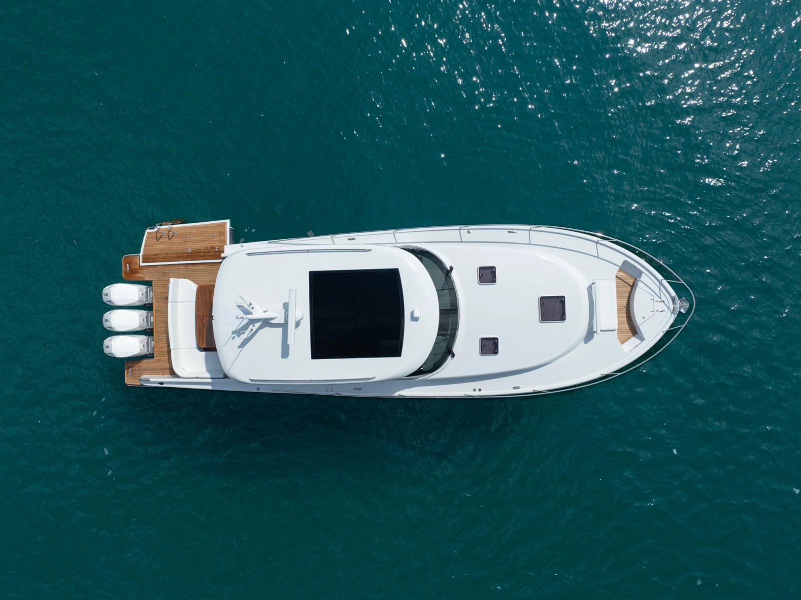 Eclipse 50 - STINGRAY GRAY - Exterior Profile