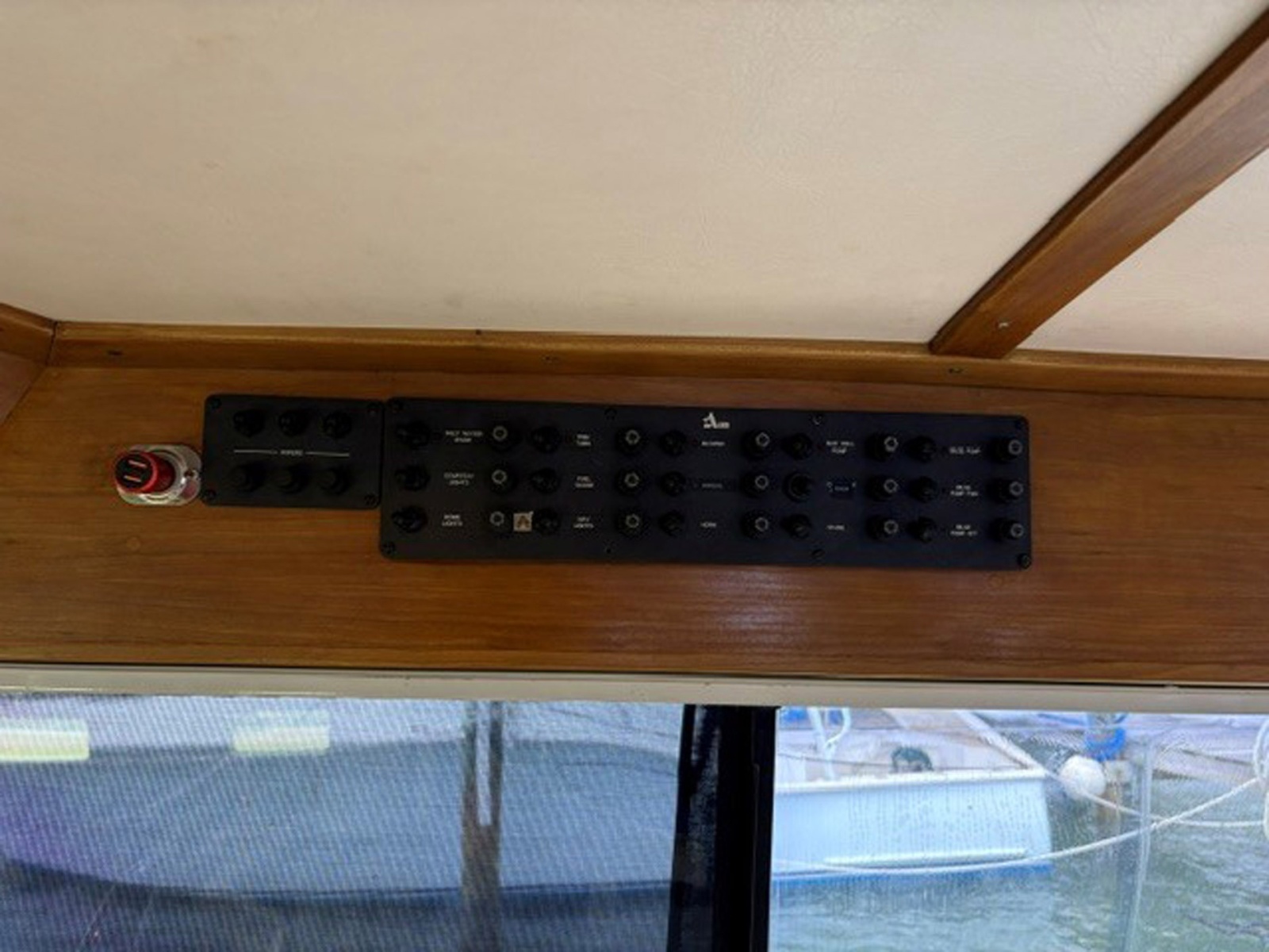 2001 Albin 35 Tournament Express