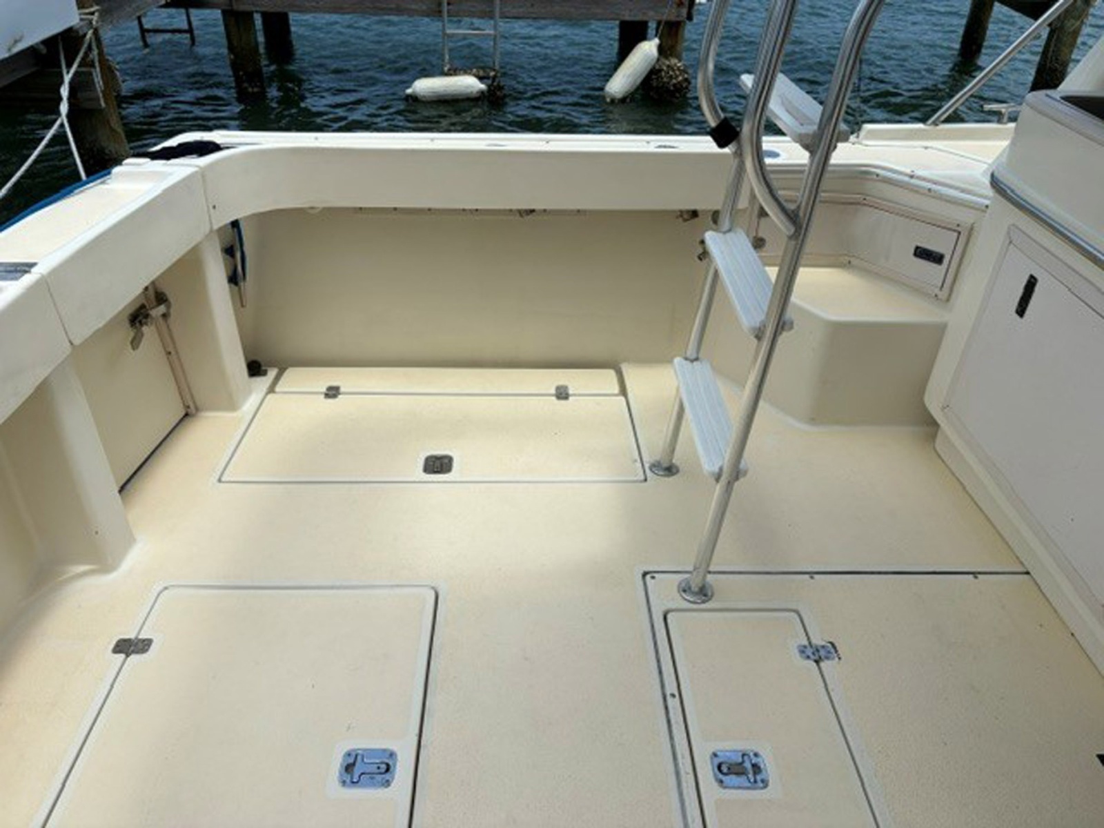 2001 Albin 35 Tournament Express
