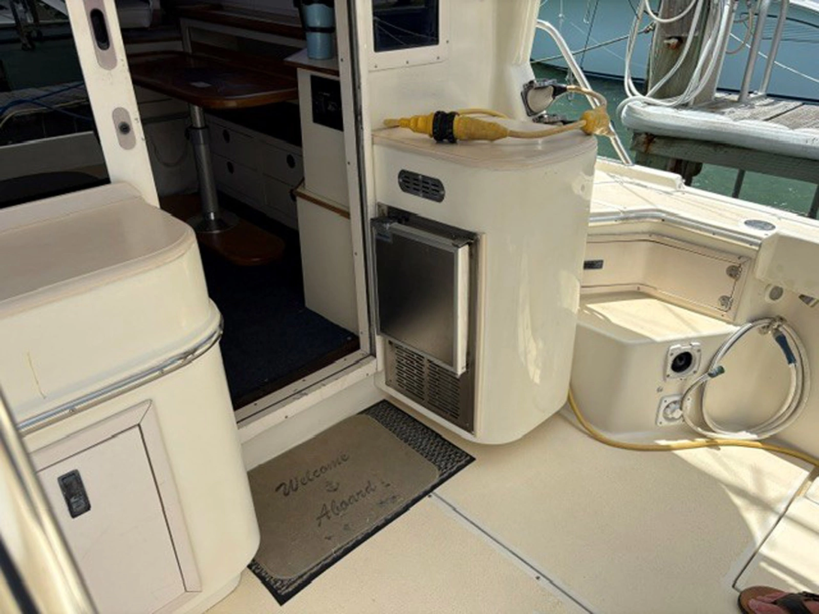 2001 Albin 35 Tournament Express