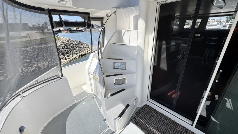 Aft Cockpit Stairs to Flybridge