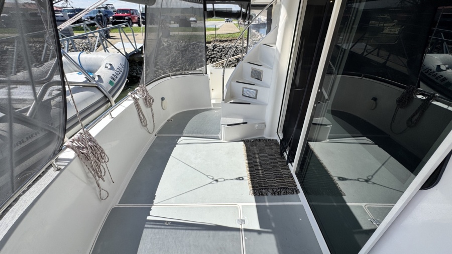 Aft Cockpit
