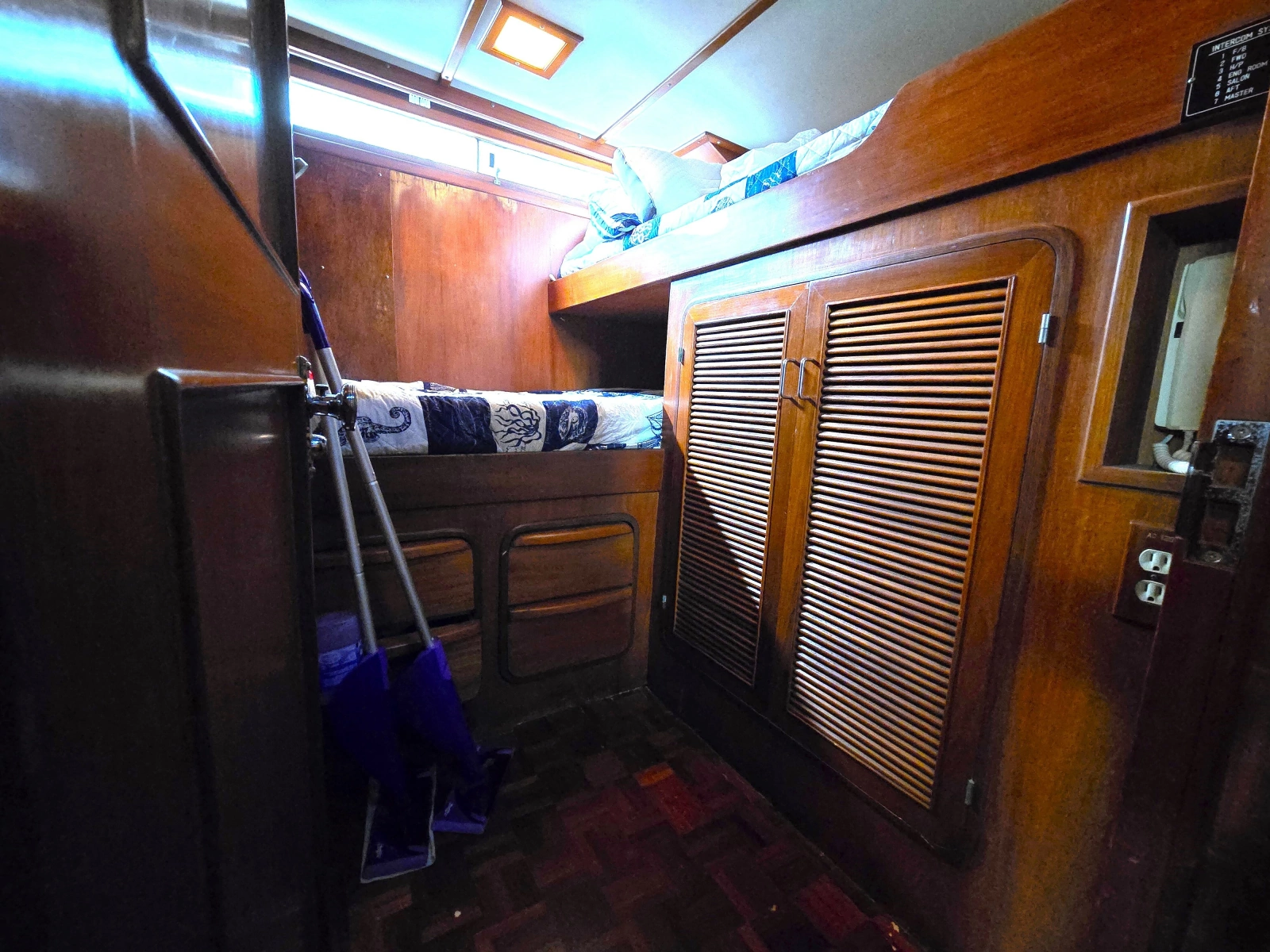 1988 Marine Trader Montechristo 56