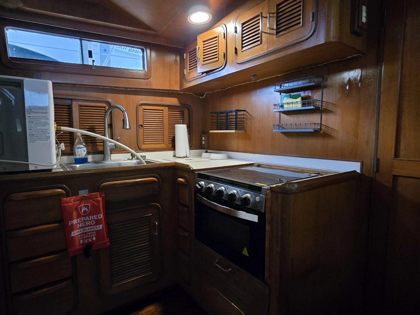 1988 Marine Trader Montechristo 56
