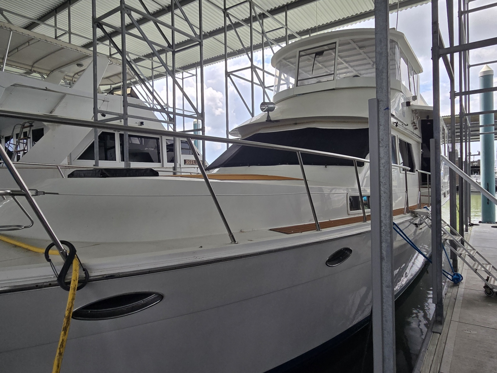 1988 Marine Trader Montechristo 56