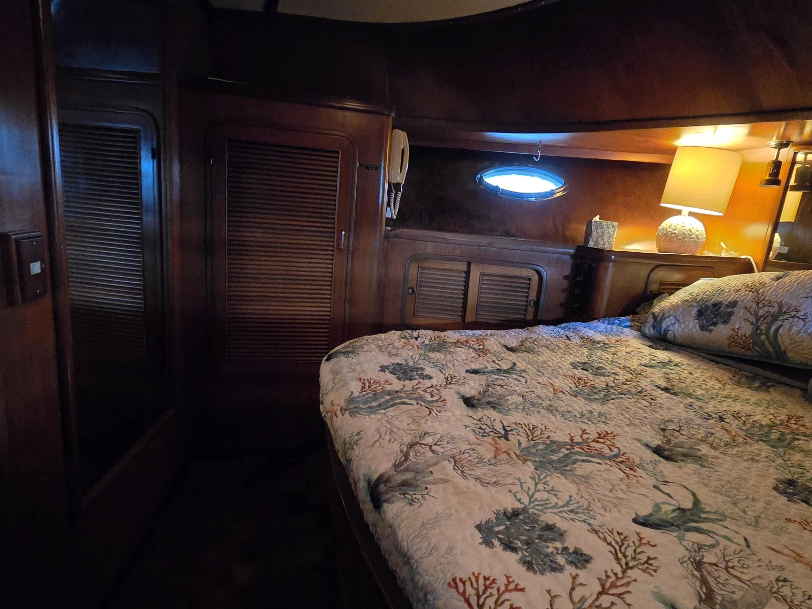 1988 Marine Trader Montechristo 56