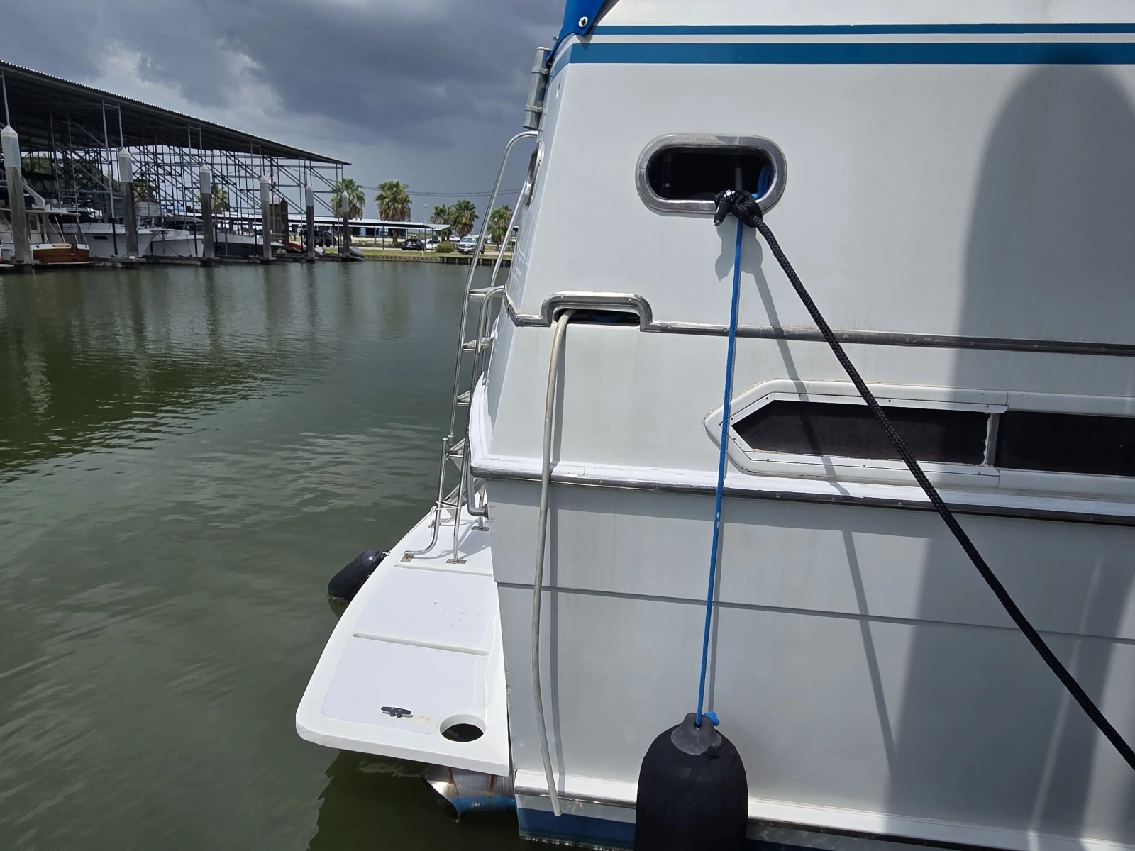 1988 Marine Trader Montechristo 56