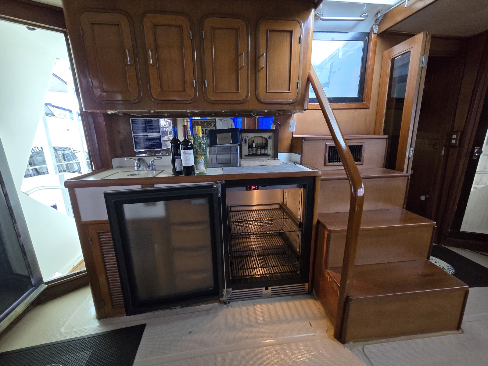 1988 Marine Trader Montechristo 56