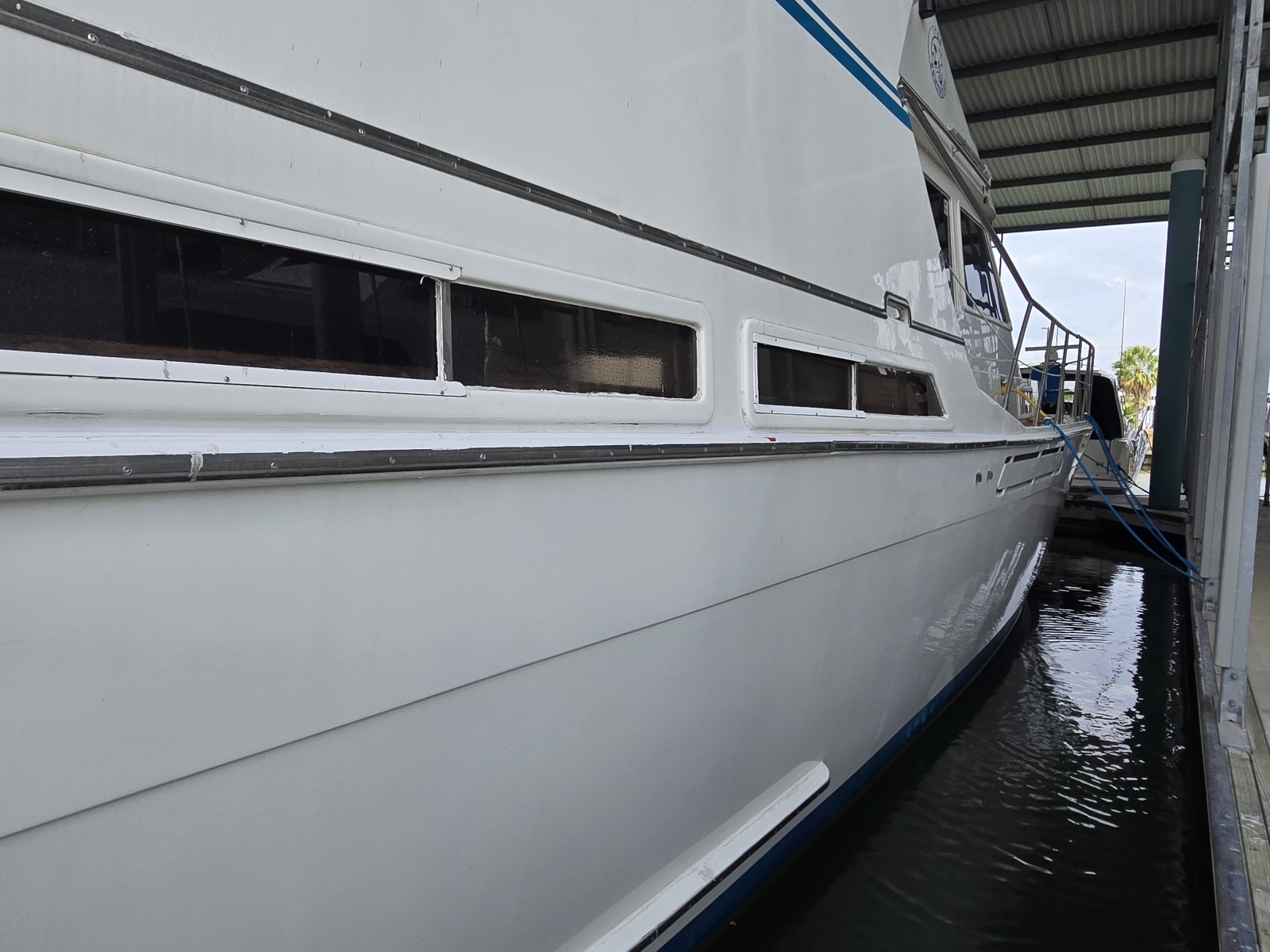1988 Marine Trader Montechristo 56