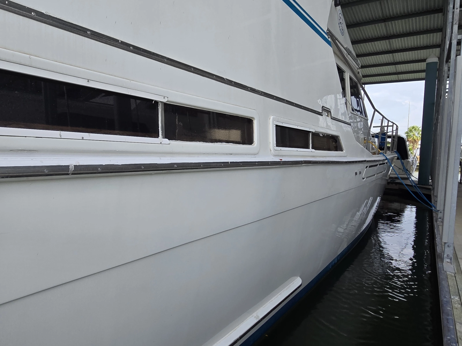 1988 Marine Trader Montechristo 56