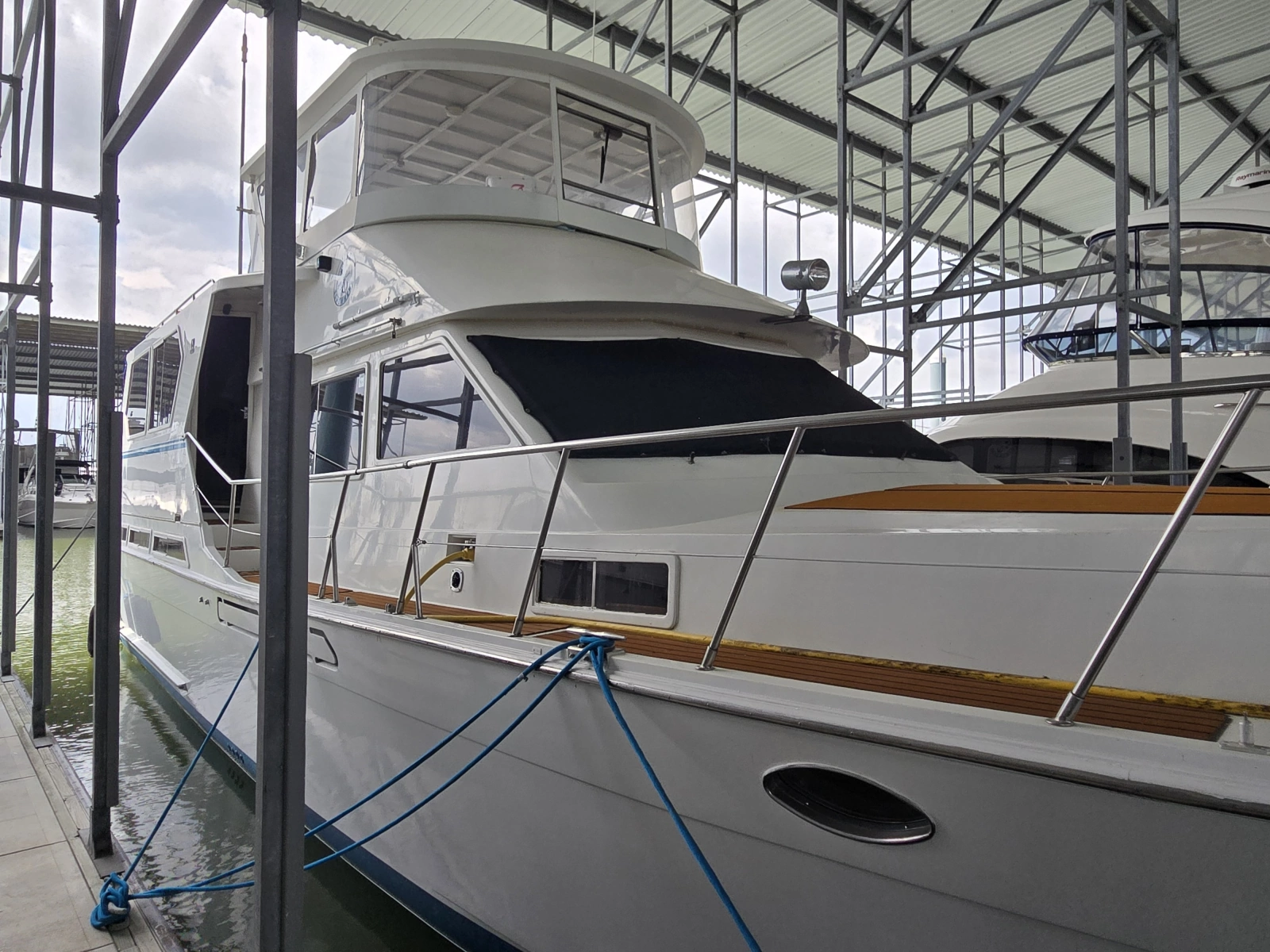 1988 Marine Trader Montechristo 56