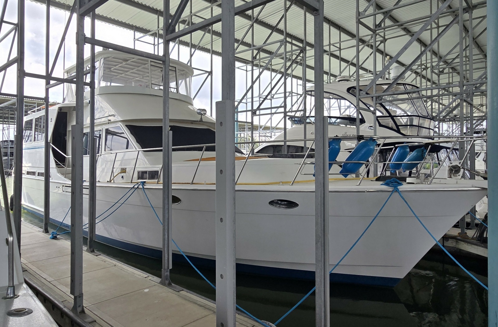 1988 Marine Trader Montechristo 56
