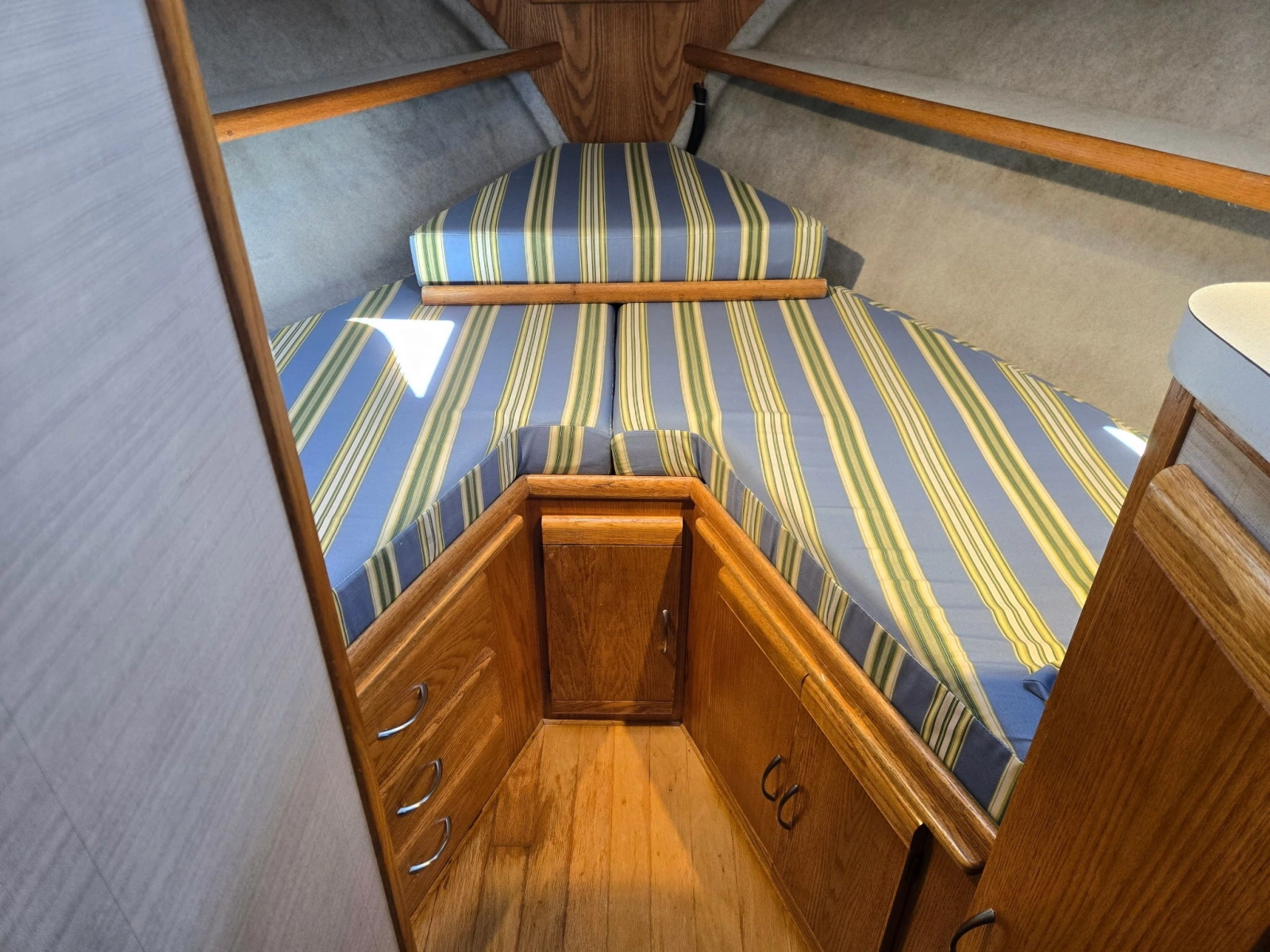 1988 Mainship Double Cabin