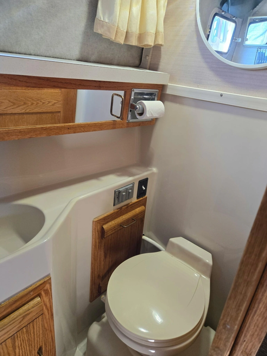 1988 Mainship Double Cabin