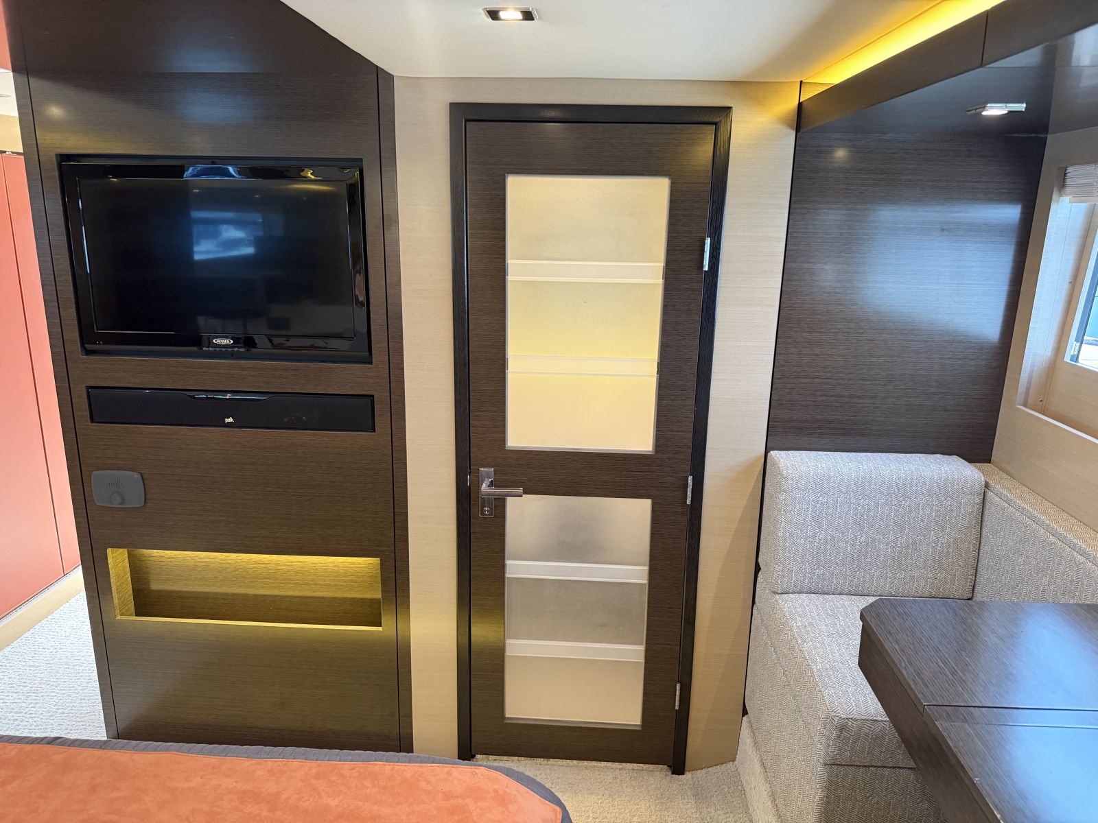 2016 Cruisers 60 Cantius