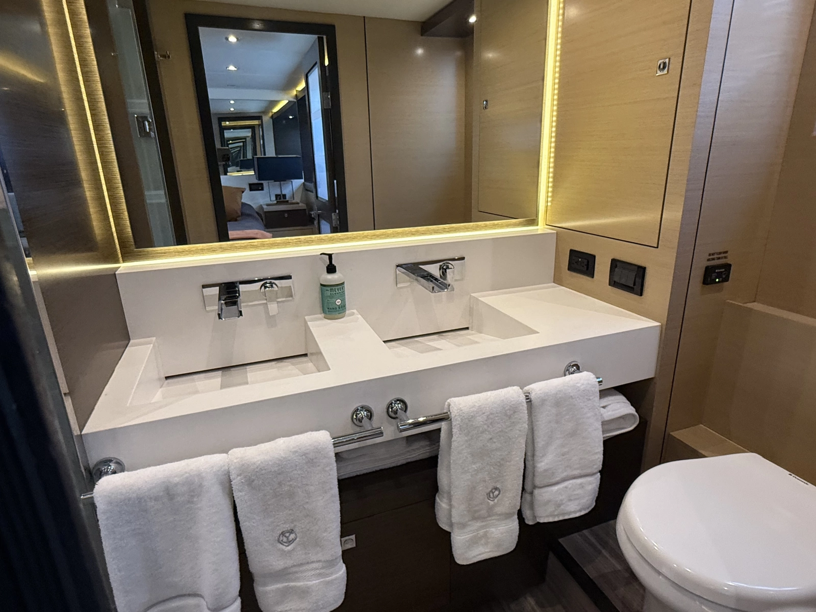 2016 Cruisers 60 Cantius