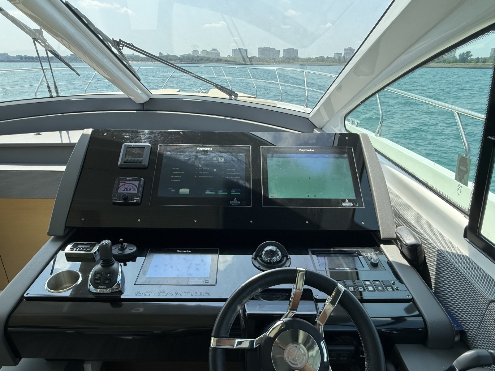 2016 Cruisers 60 Cantius