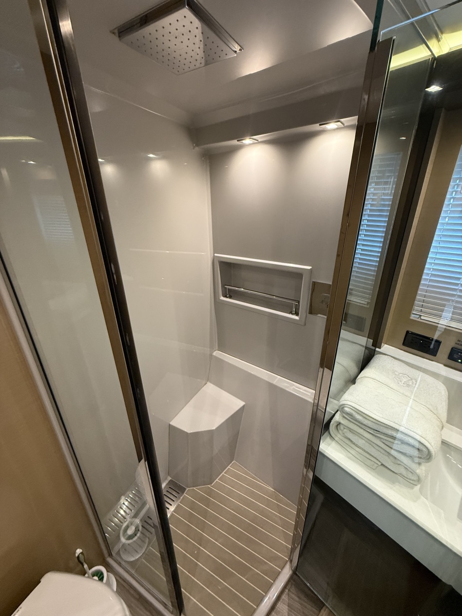 2016 Cruisers 60 Cantius