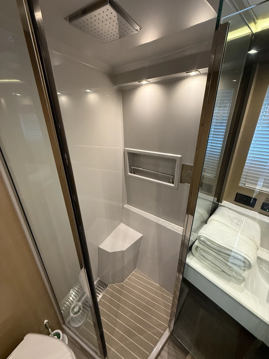 2016 Cruisers 60 Cantius