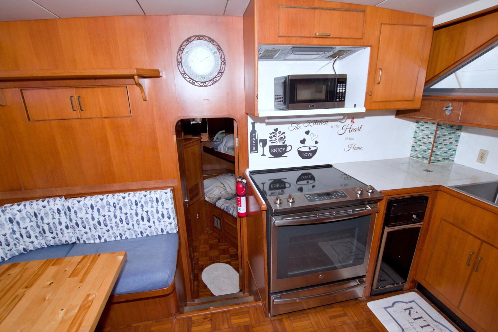 1994 Jefferson Marquessa 56 Extended Deckhouse