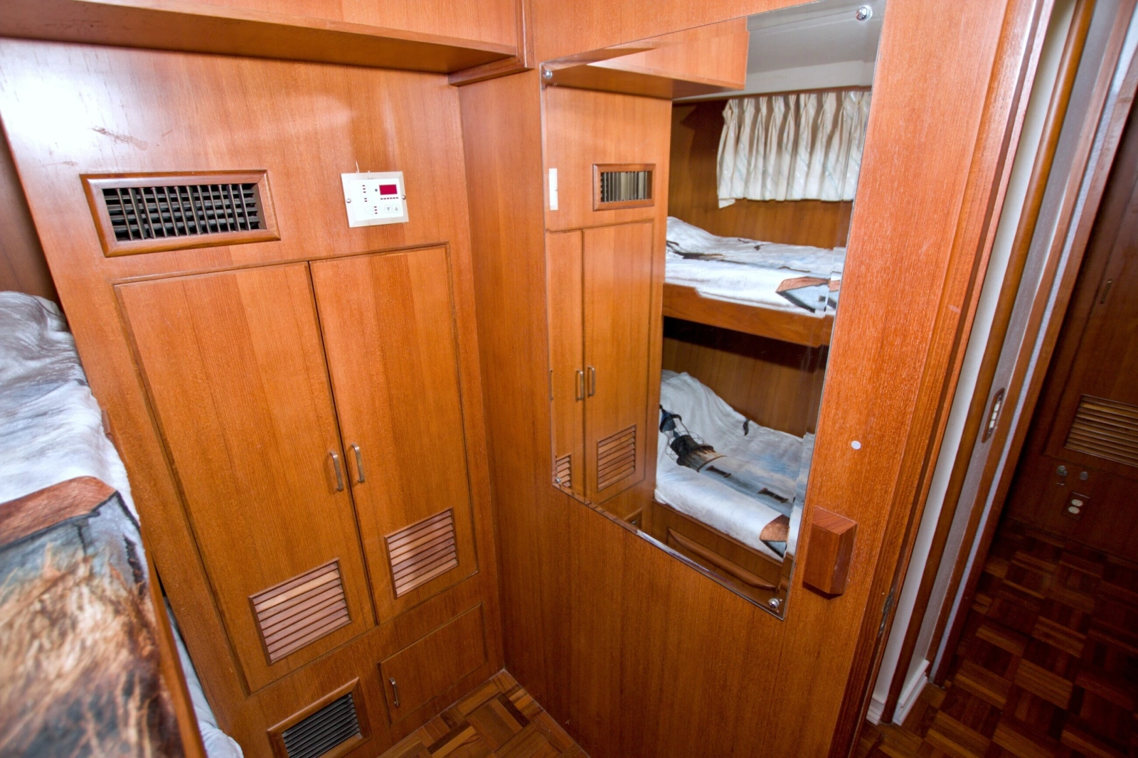 1994 Jefferson Marquessa 56 Extended Deckhouse
