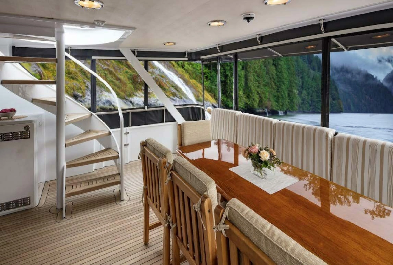 Aft Deck Dining