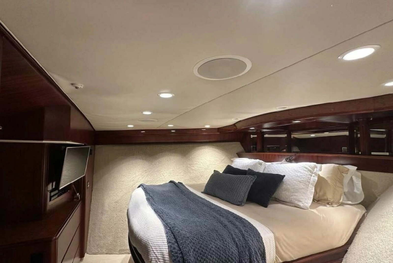 Starboard Guest Stateroom