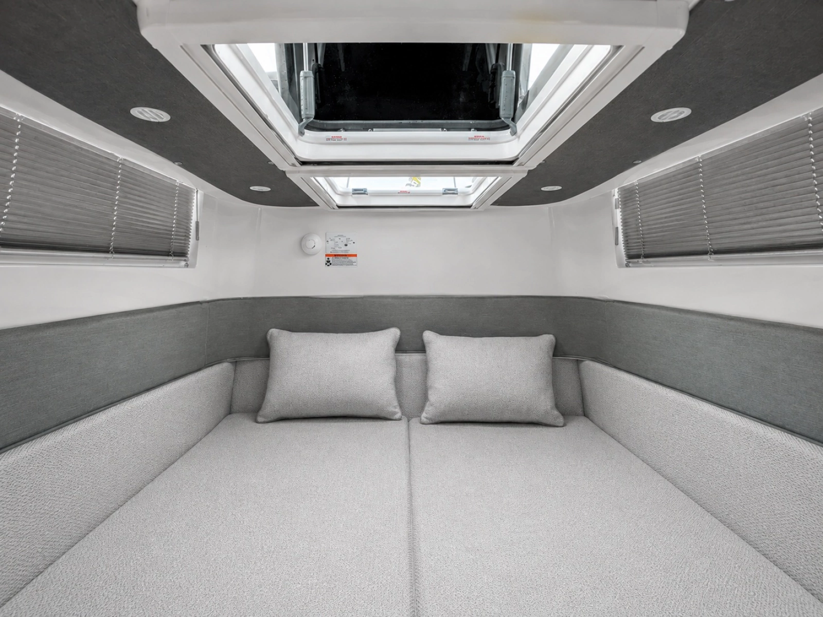2022 Axopar Brabus 37 XC Cross Cabin
