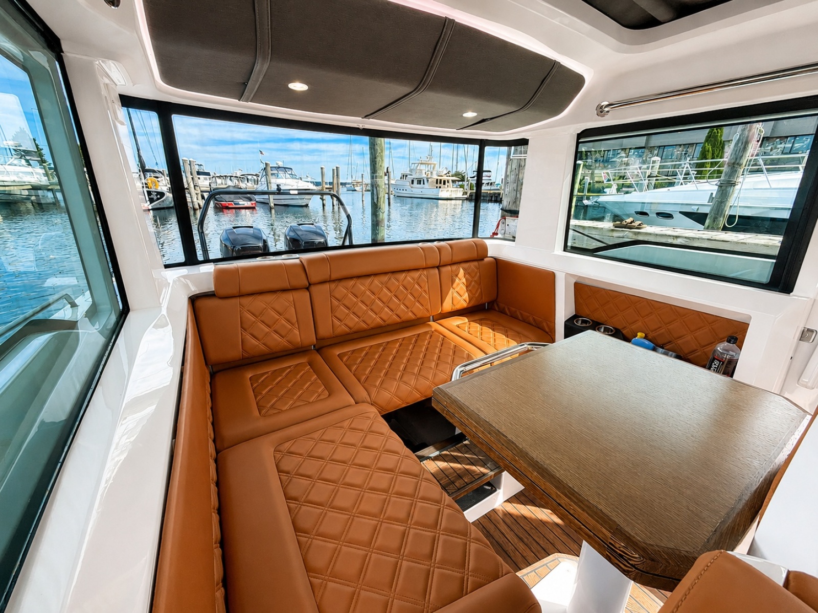 2022 Axopar Brabus 37 XC Cross Cabin