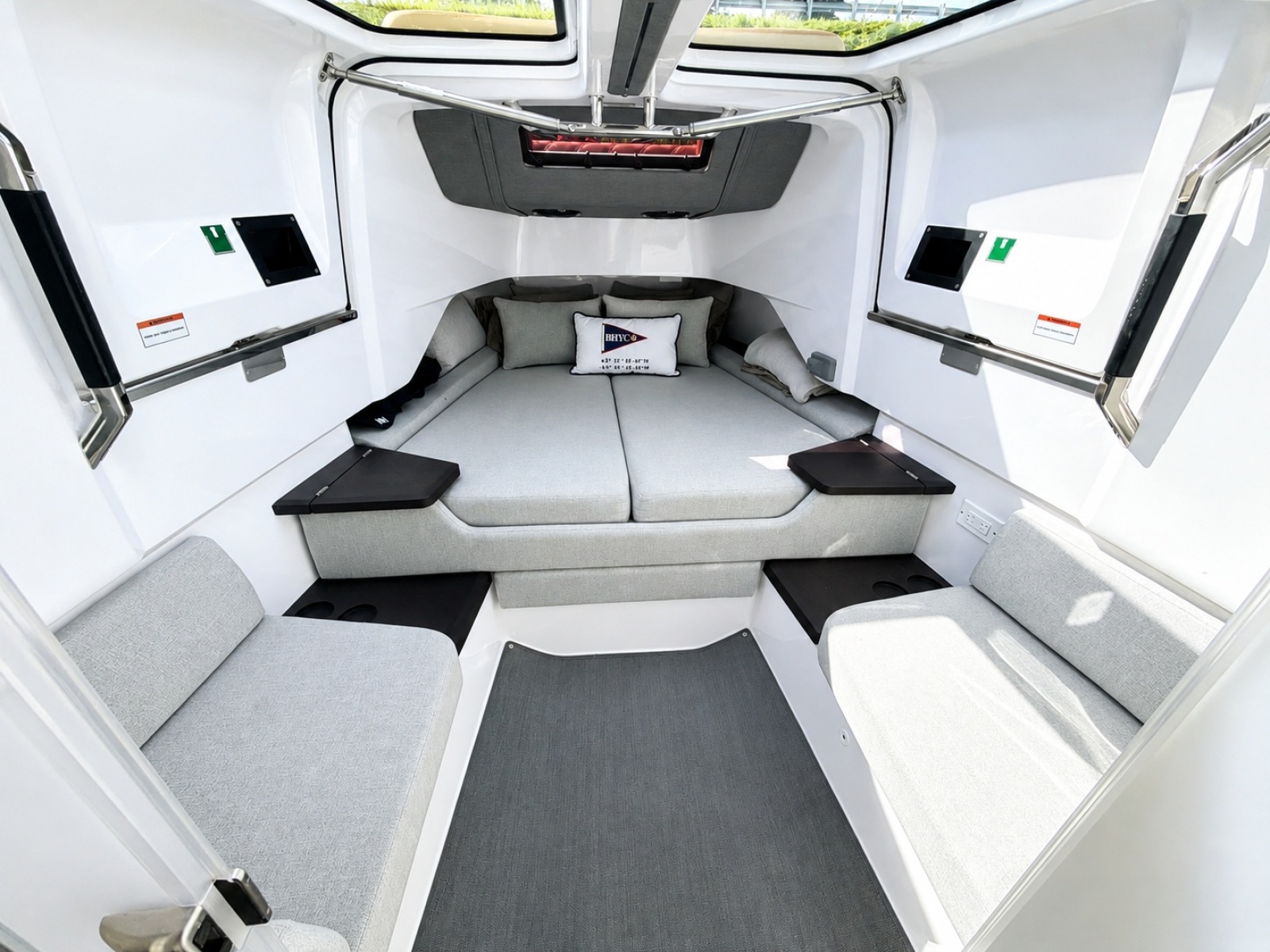 2022 Axopar Brabus 37 XC Cross Cabin