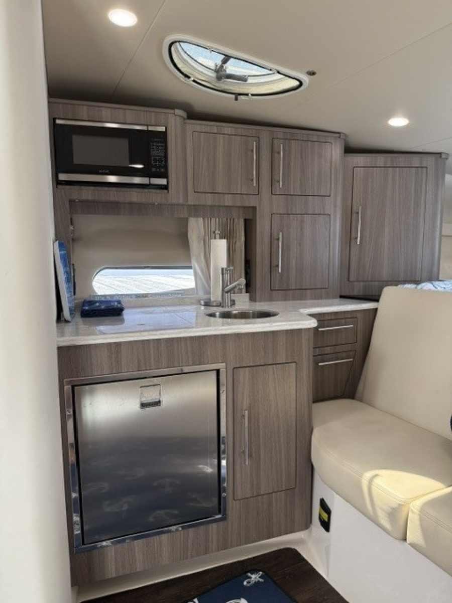2020 Regal 33 XO