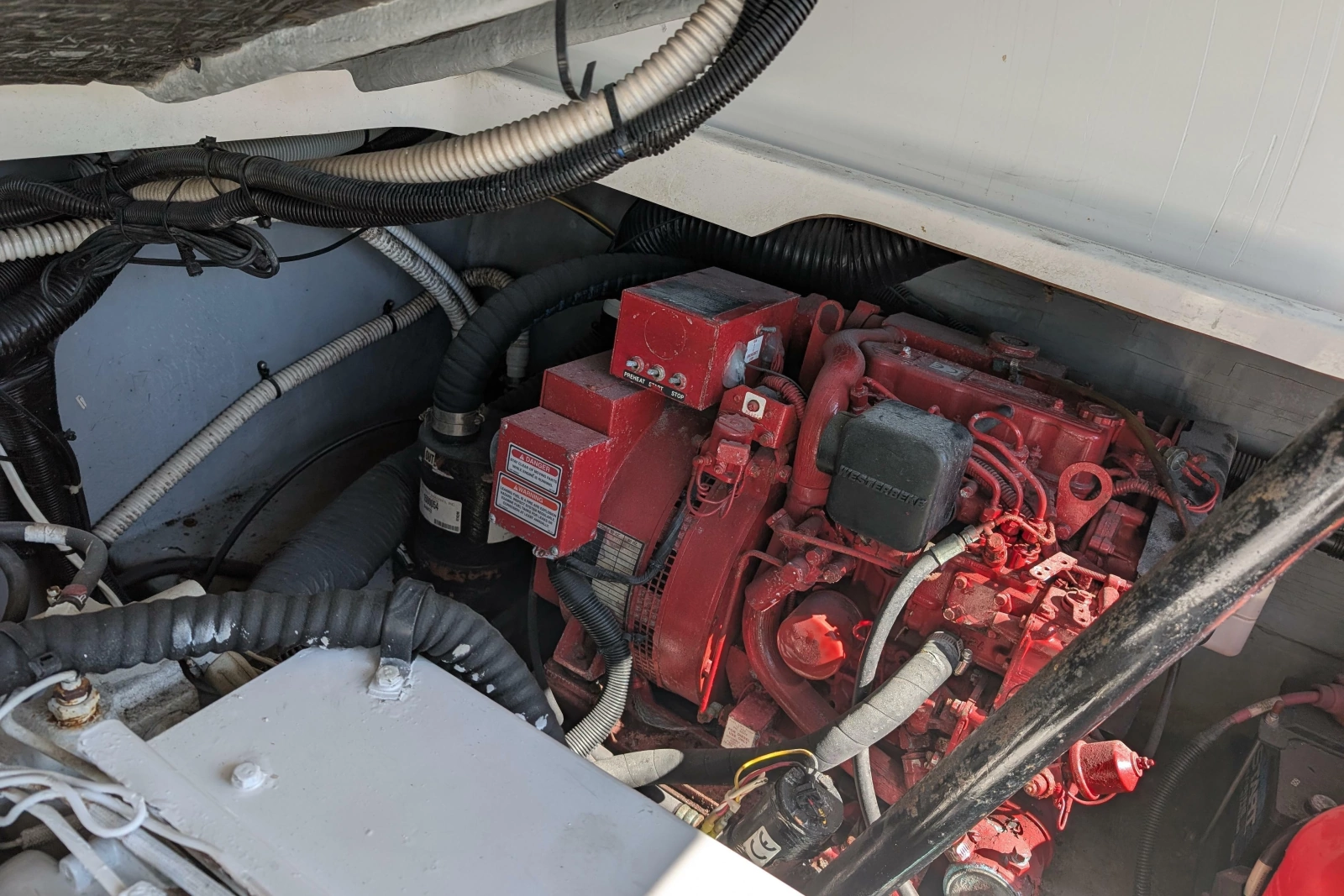 1999 Sea Ray 370 Express Cruiser