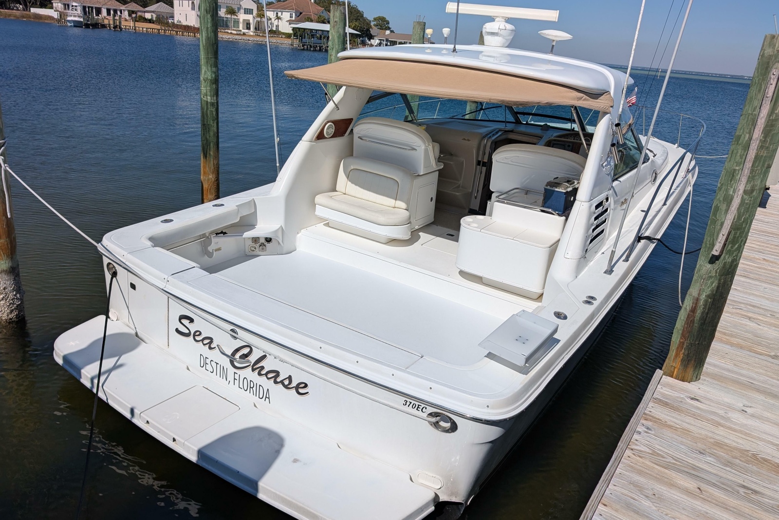1999 Sea Ray 370 Express Cruiser