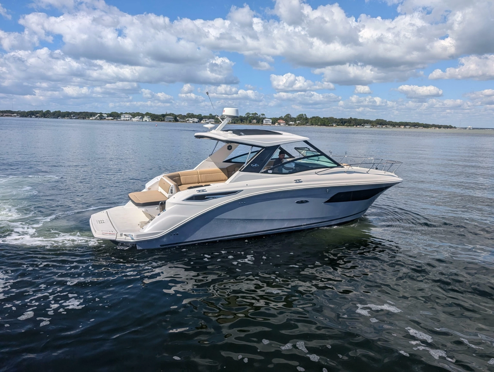 2019 Sea Ray Sundancer 320