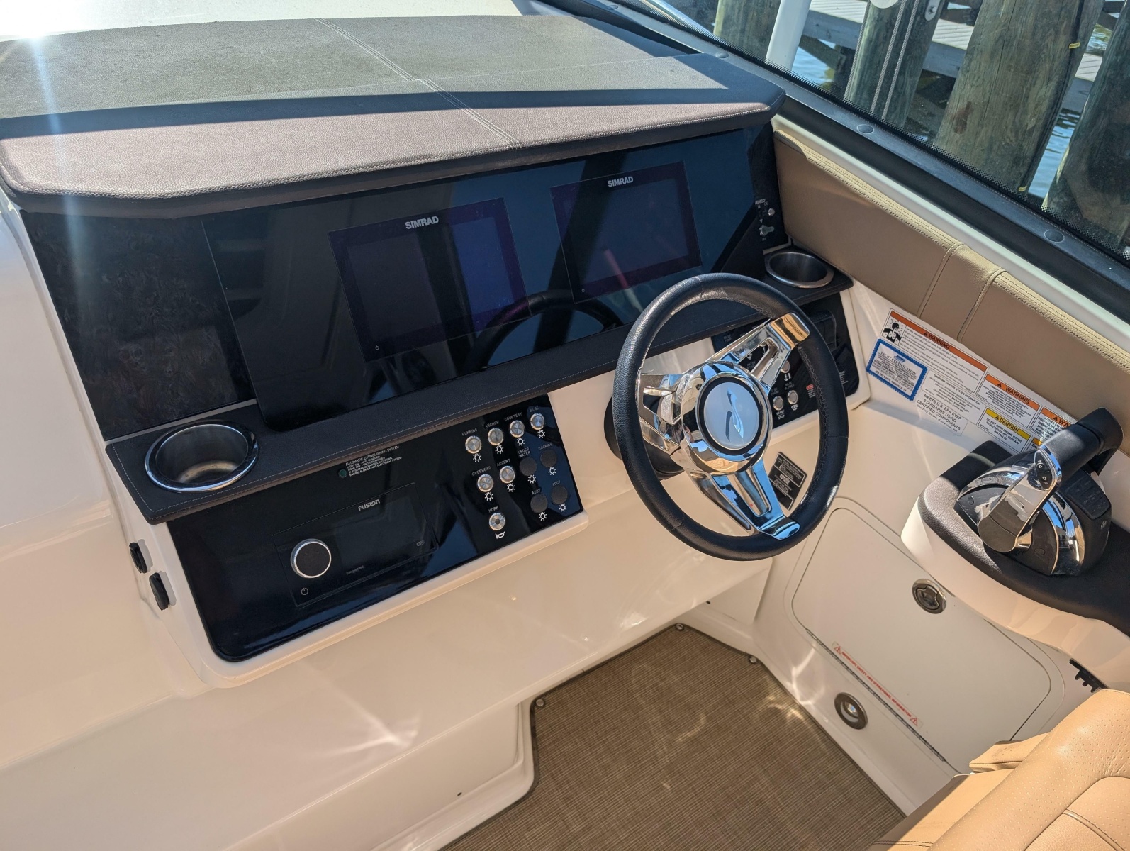 2019 Sea Ray Sundancer 320