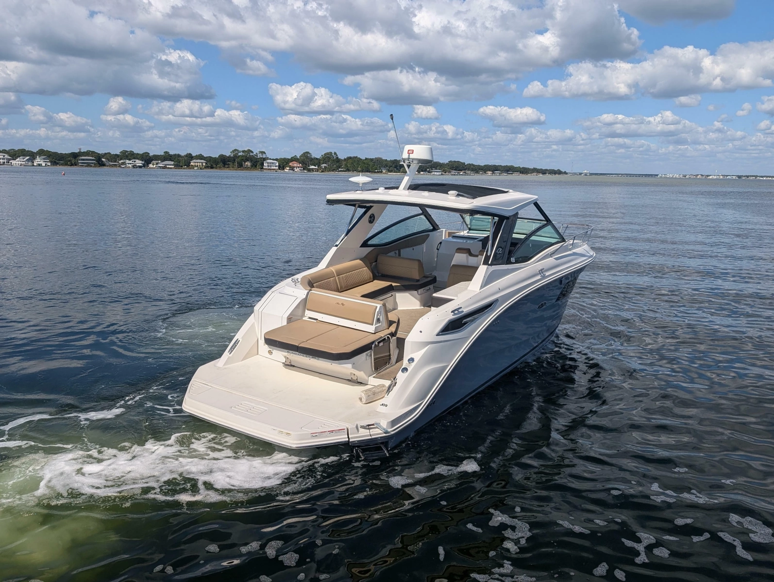 2019 Sea Ray Sundancer 320