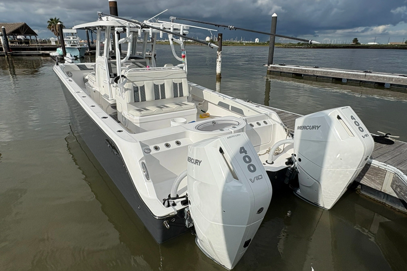 2024 Invincible 33 Catamaran