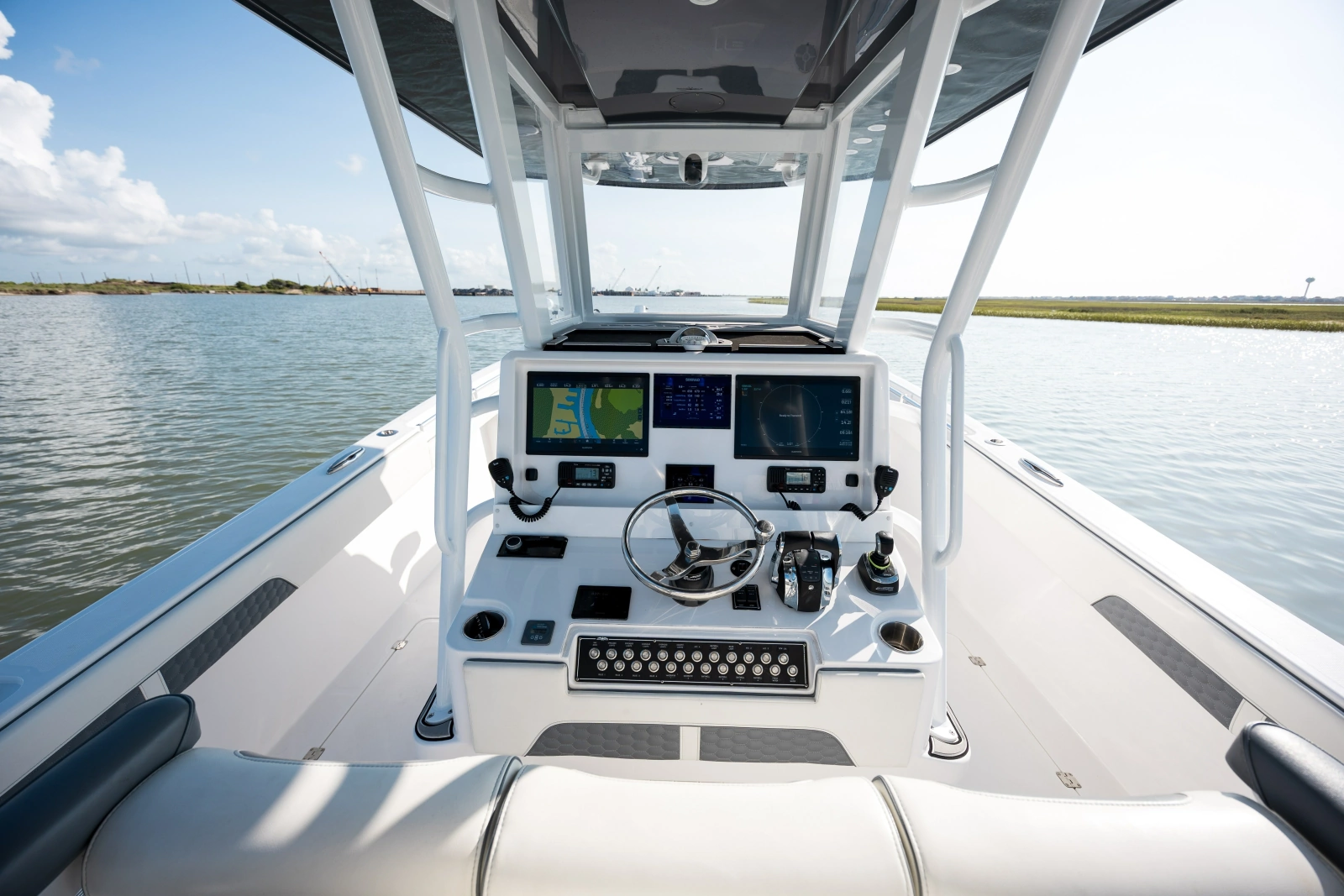 2024 Invincible 33 Catamaran