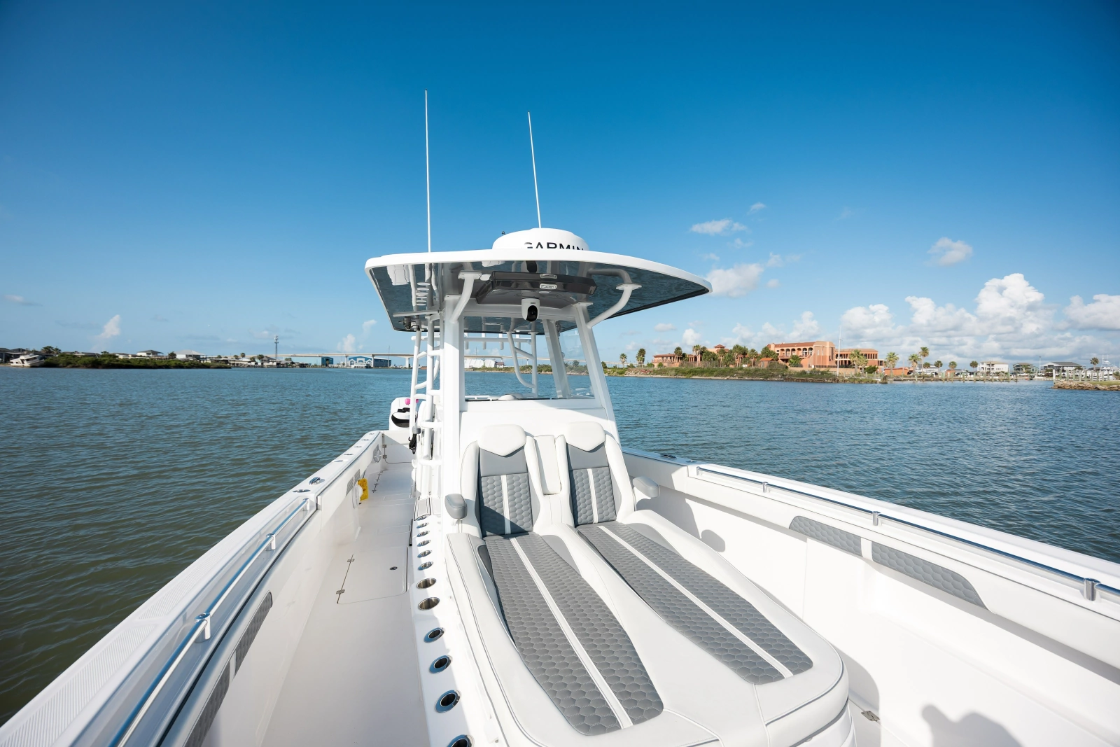 2024 Invincible 33 Catamaran
