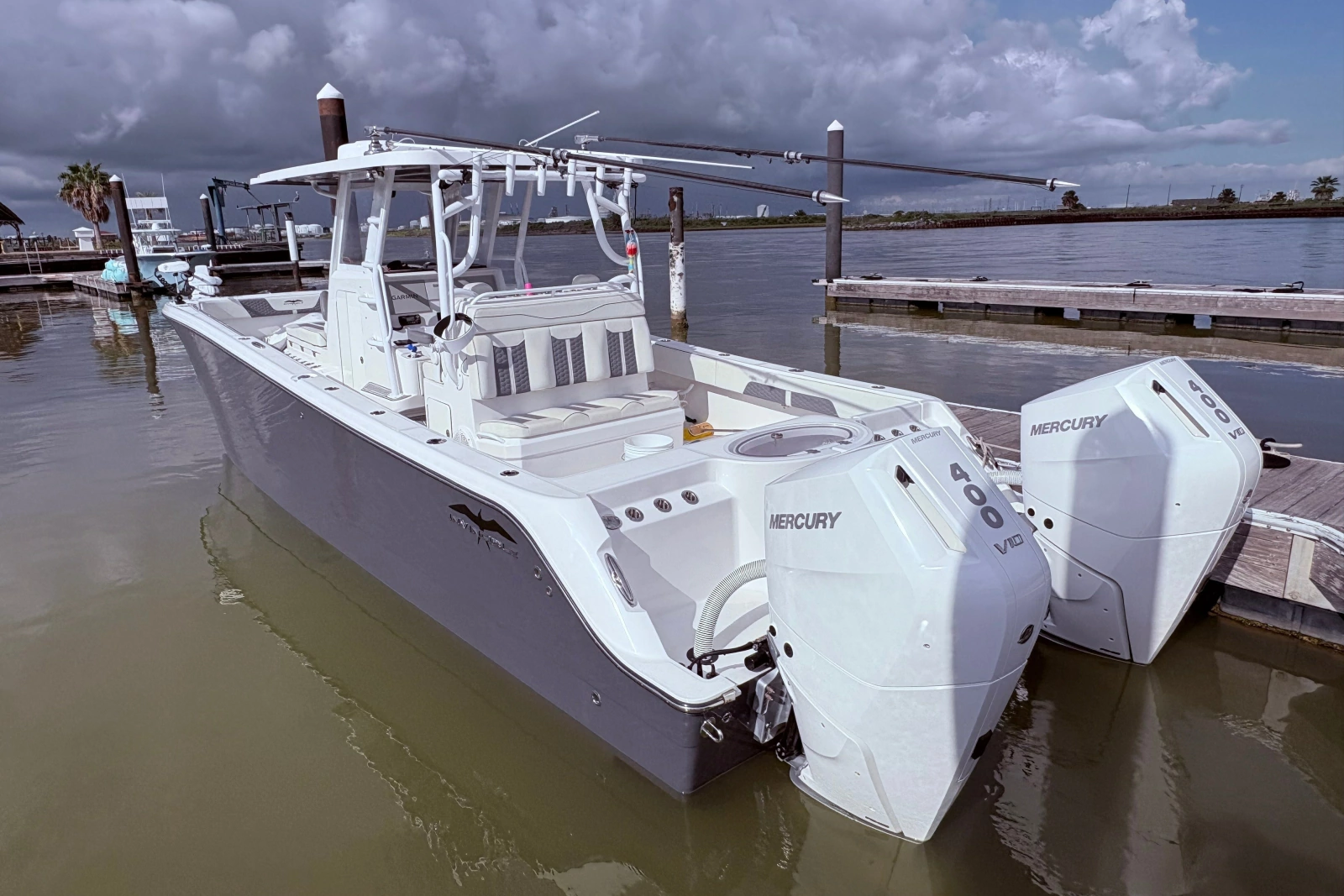 2024 Invincible 33 Catamaran