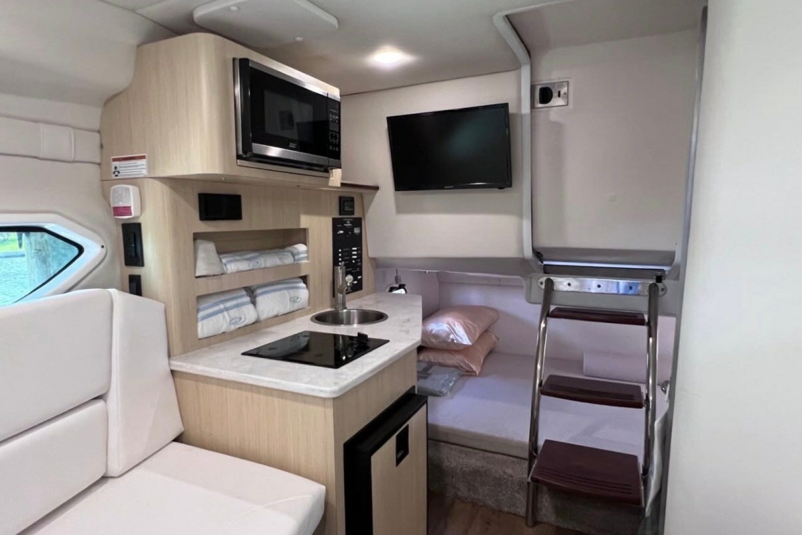 2023 Regal 26 XO