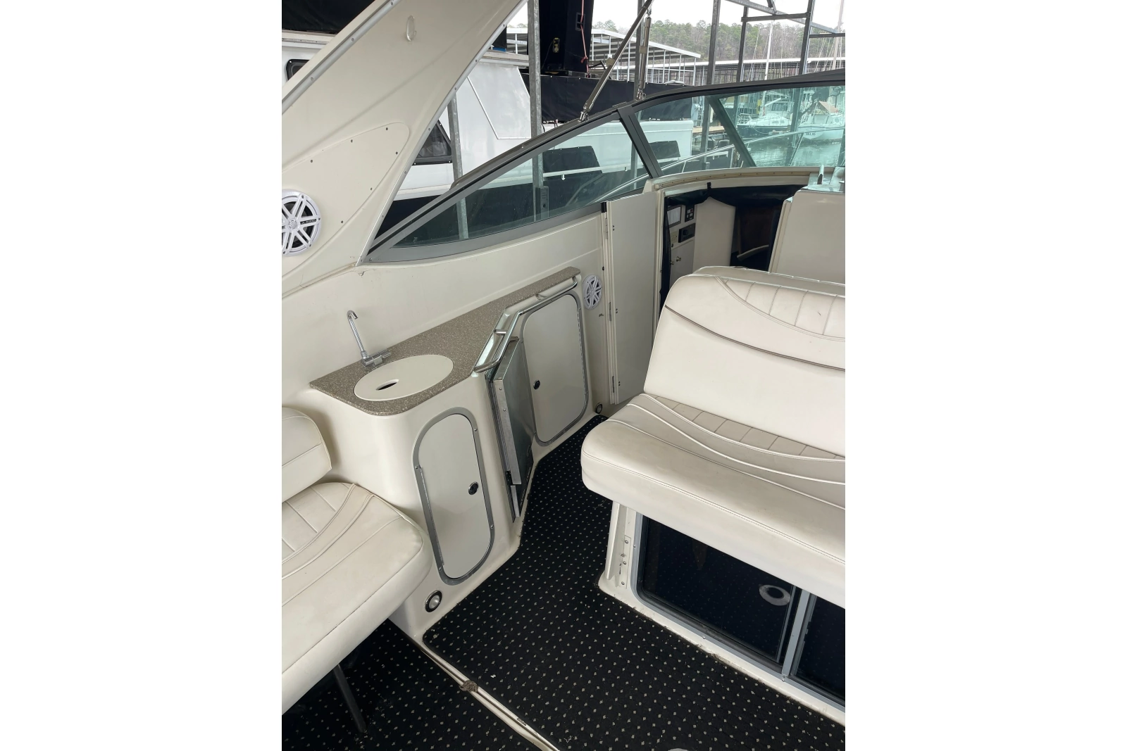 2000 Maxum 3200 SCR