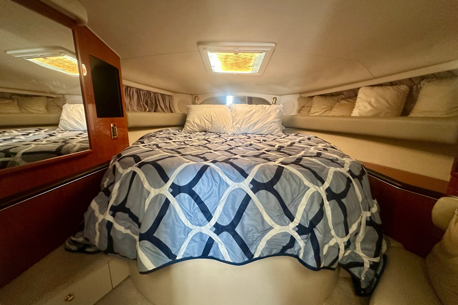 1999 Sea Ray Sundancer 370