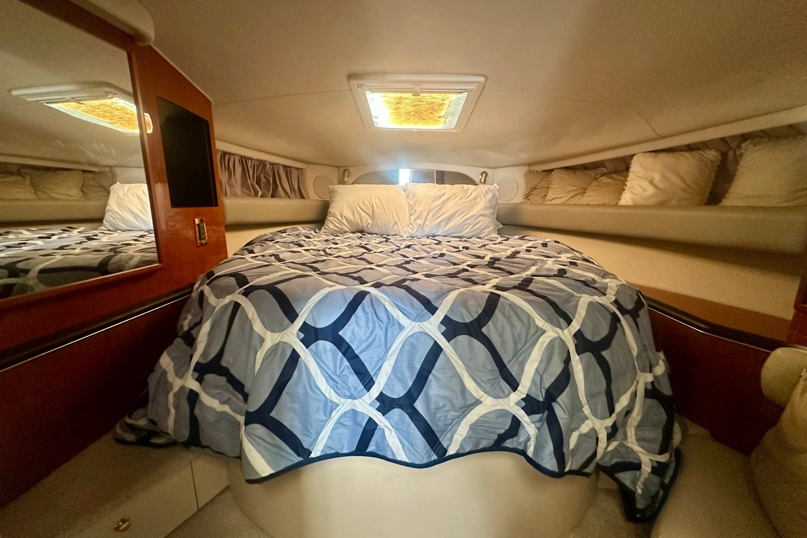 1999 Sea Ray Sundancer 370