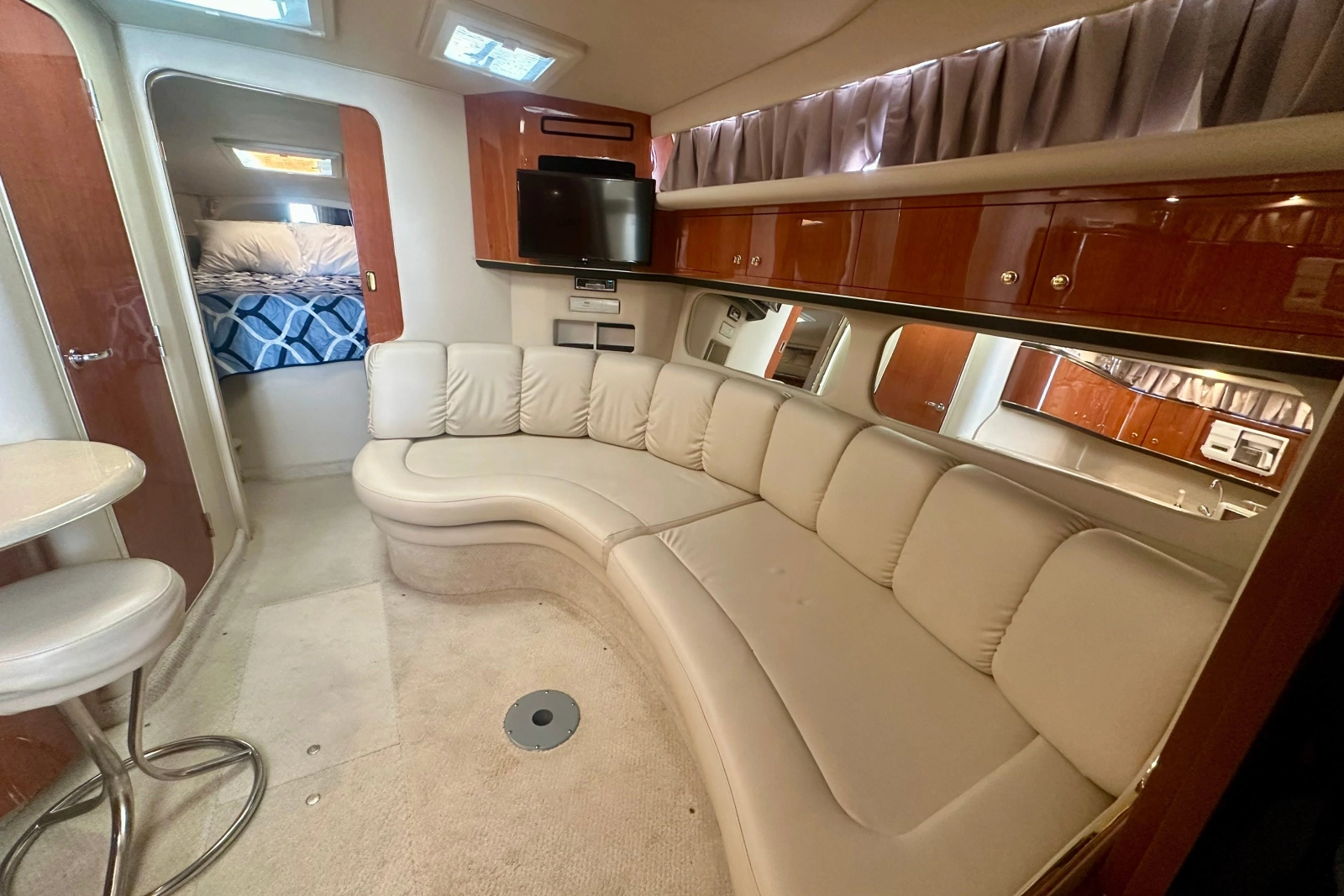 1999 Sea Ray Sundancer 370