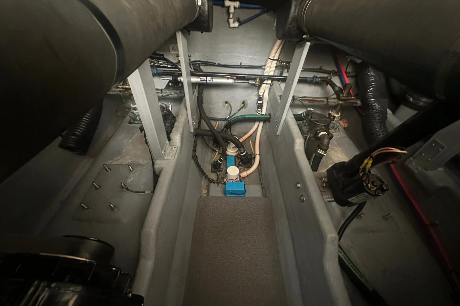1999 Sea Ray Sundancer 370