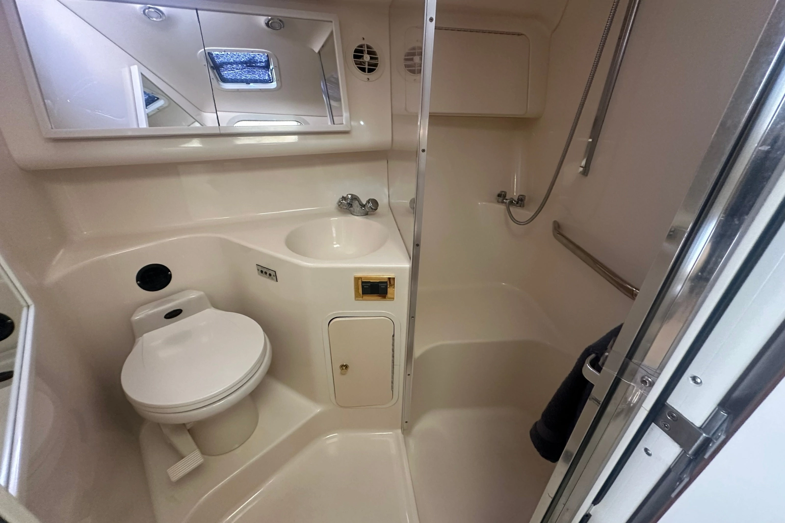 1999 Sea Ray Sundancer 370