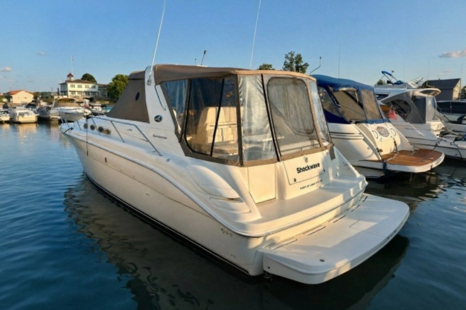 1999 Sea Ray Sundancer 370