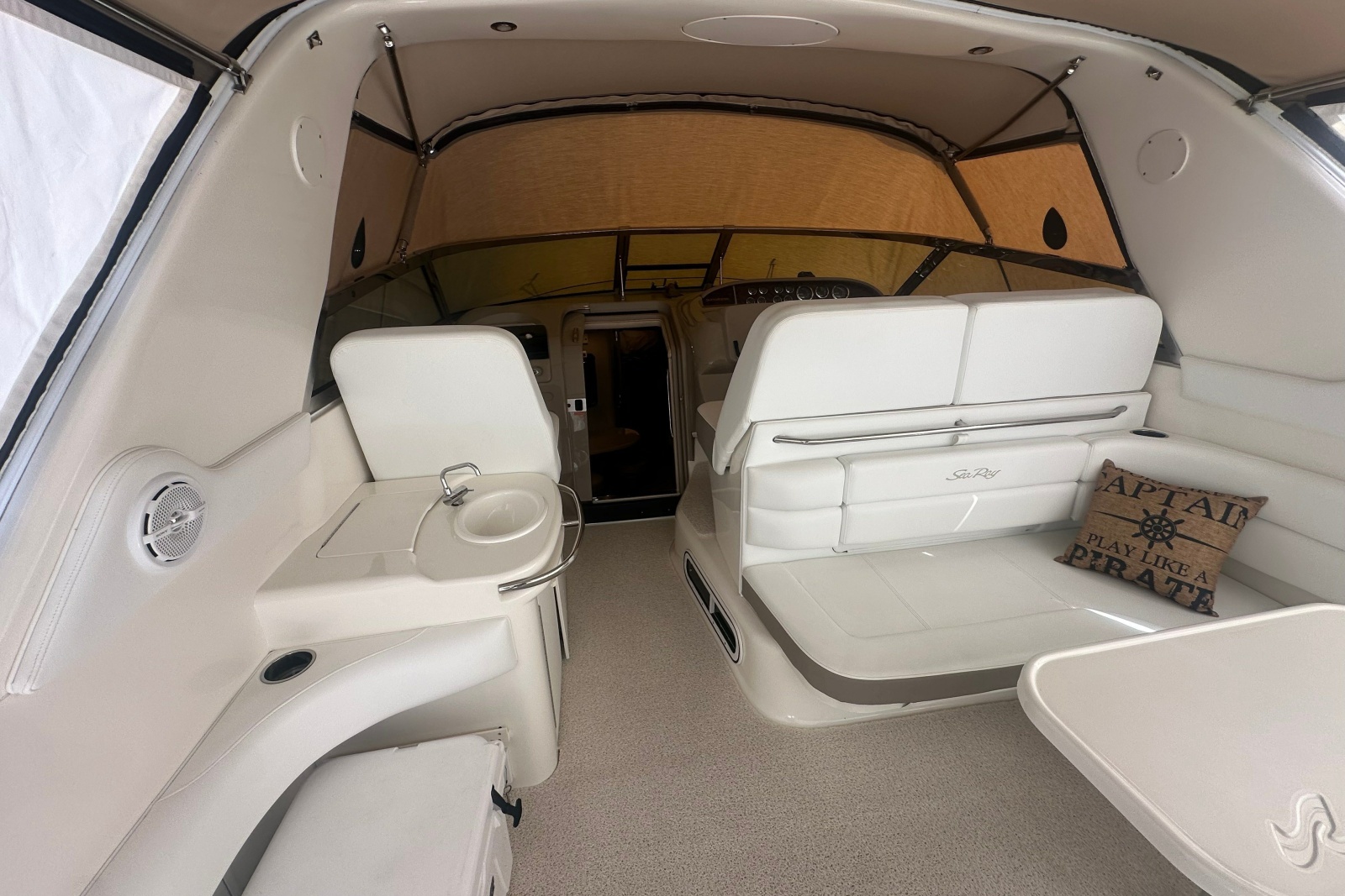 1999 Sea Ray Sundancer 370
