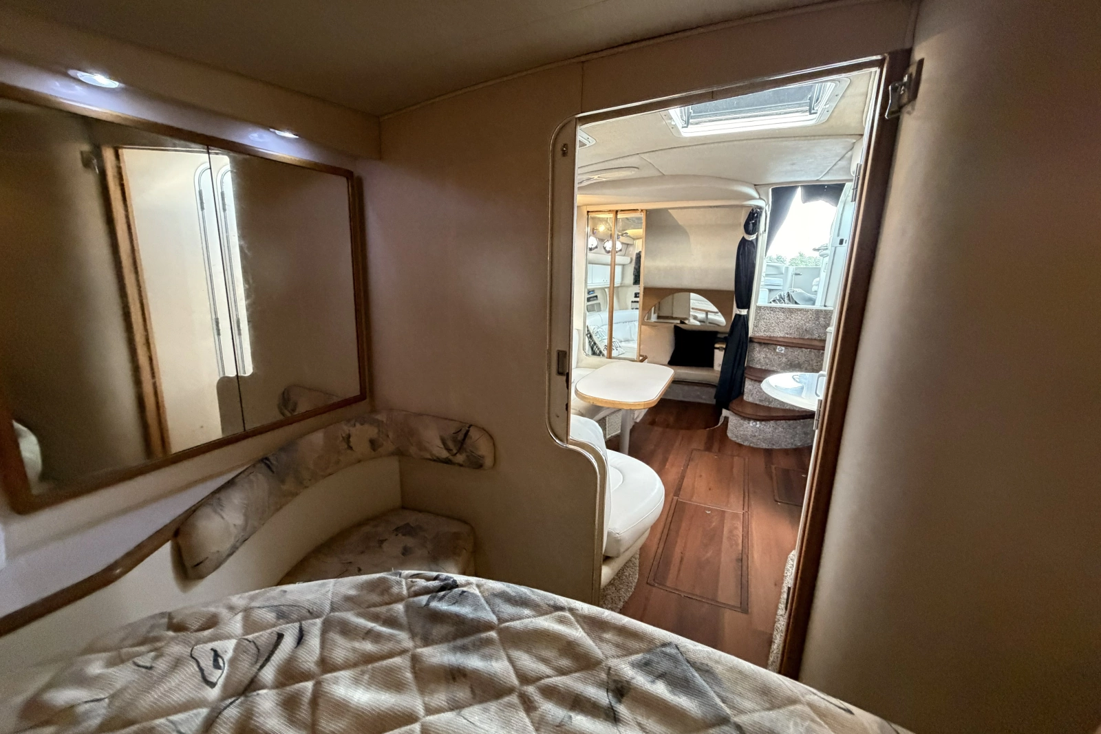 1995 Sea Ray Sundancer 370